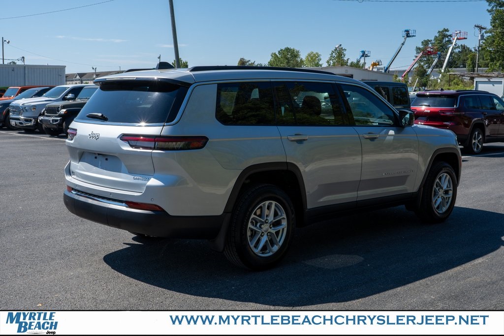 2025 Jeep Grand Cherokee Laredo X photo 4