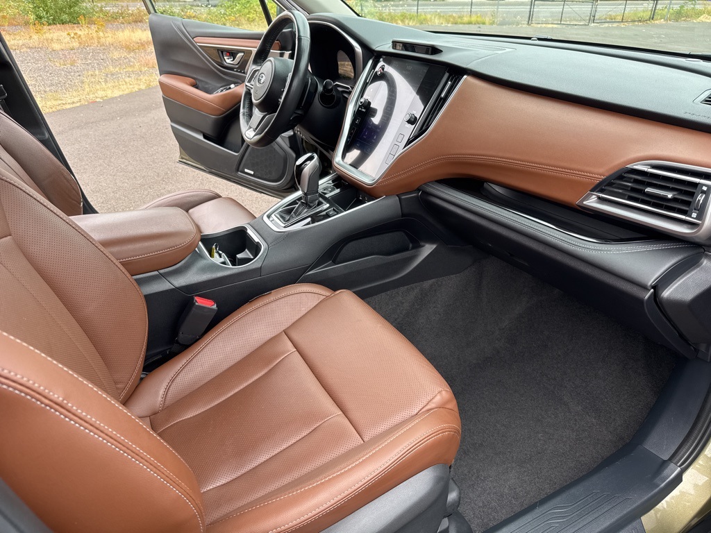 2021 Subaru Outback Touring XT photo 29