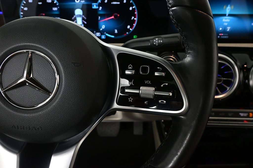 2022 Mercedes Benz CLA 250 4MATIC photo 13