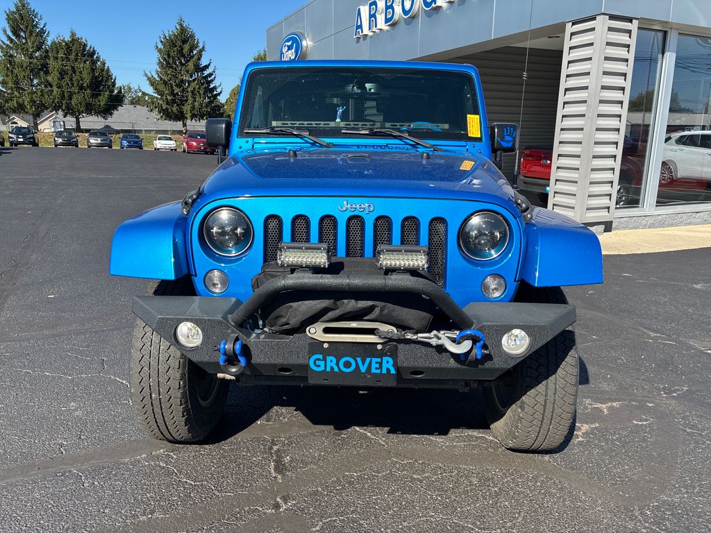 2015 Jeep Wrangler Sahara photo 2