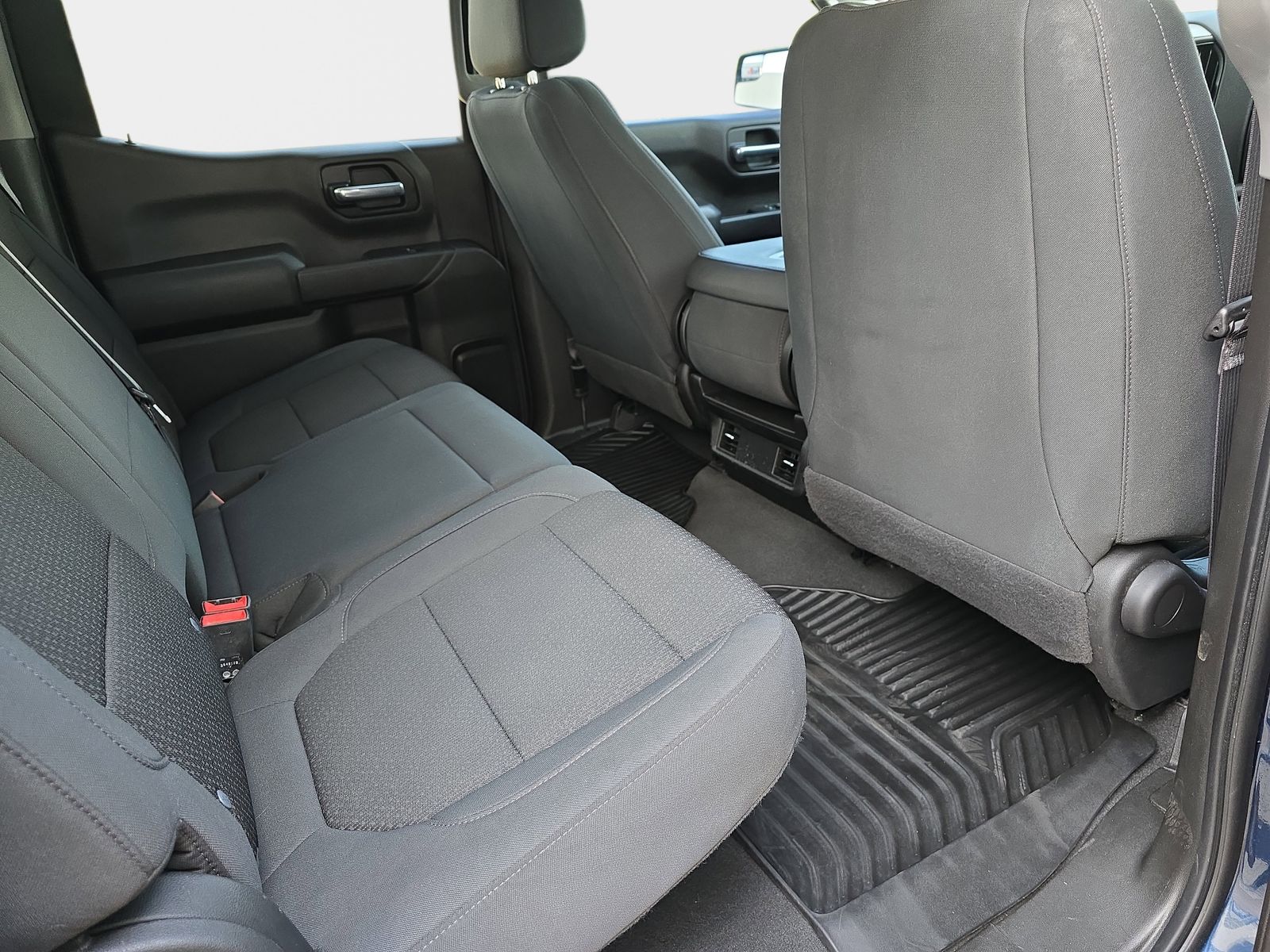 2021 Chevrolet Silverado 1500 Custom photo 9