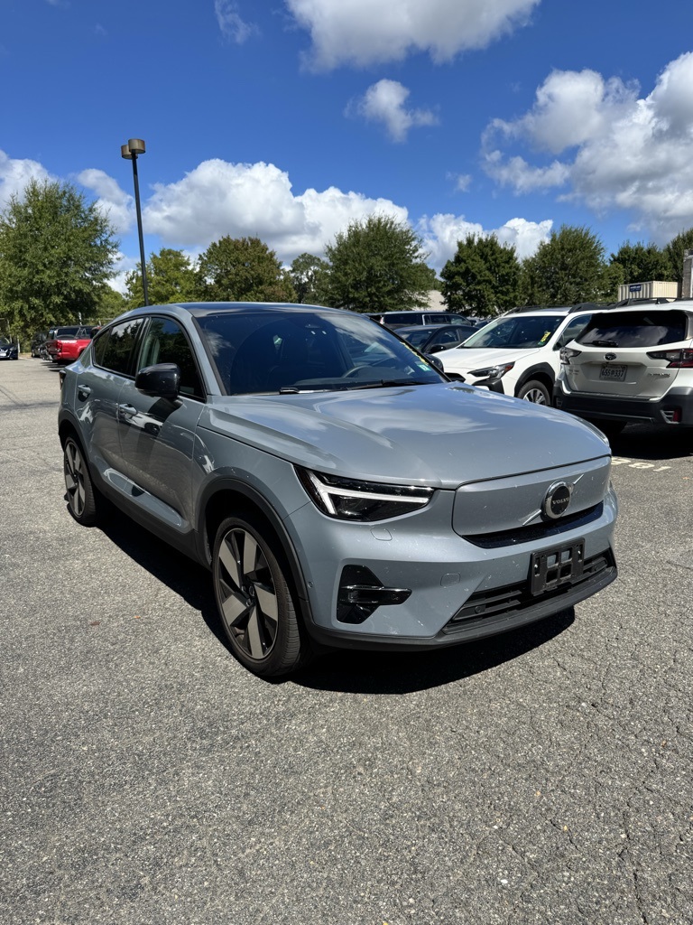 2023 Volvo C40