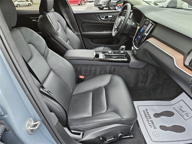 2023 Volvo S60 Recharge T8 Plus photo 12