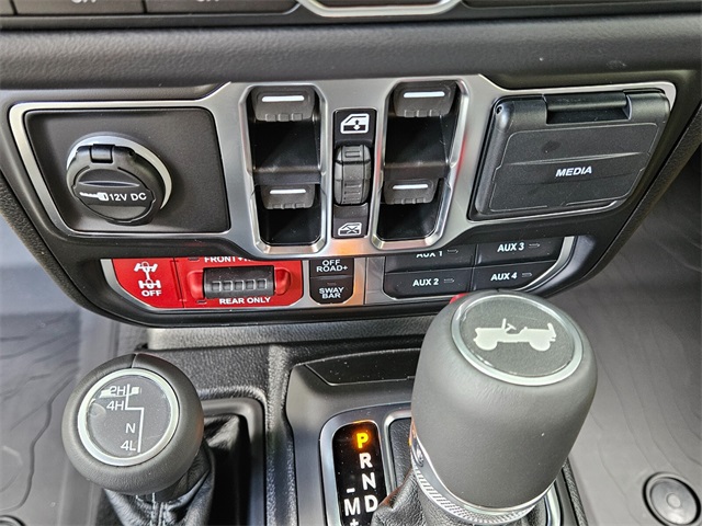 2025 Jeep Wrangler Rubicon photo 20
