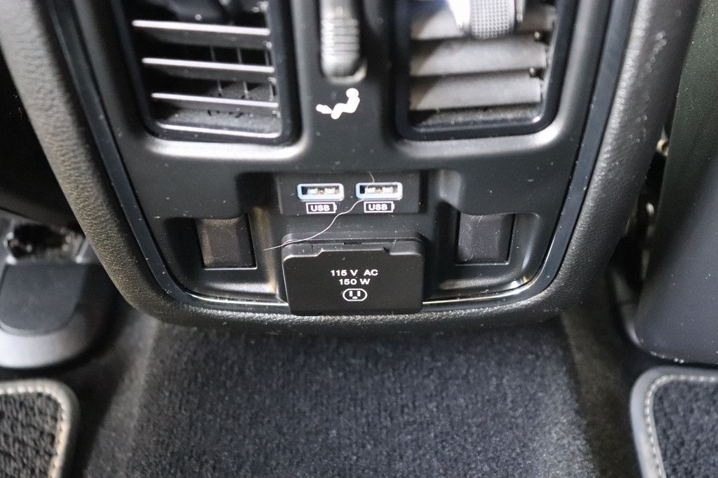 2021 Jeep Grand Cherokee Anniversary Edition photo 19