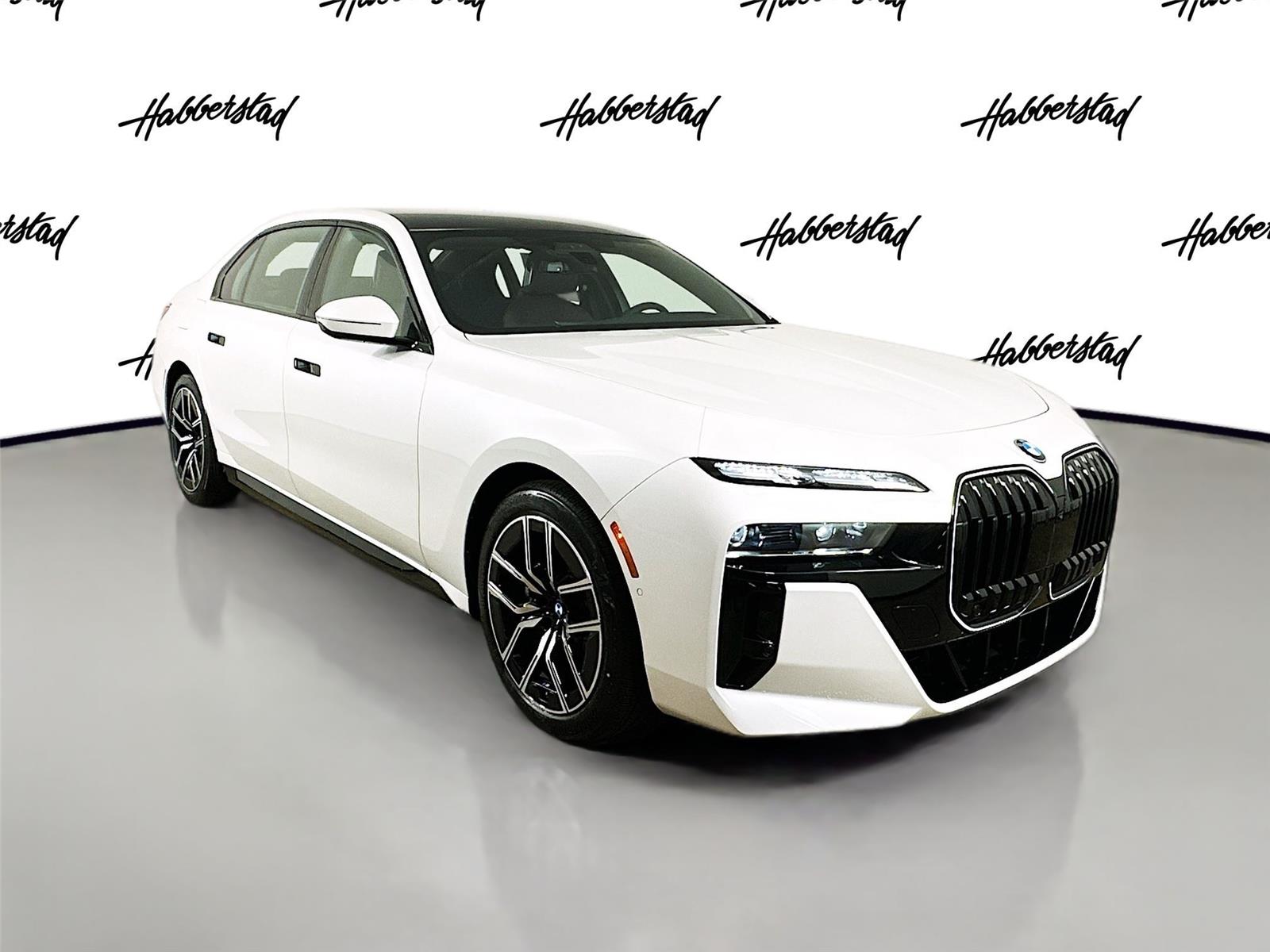 2026 Bmw 750e photo 2