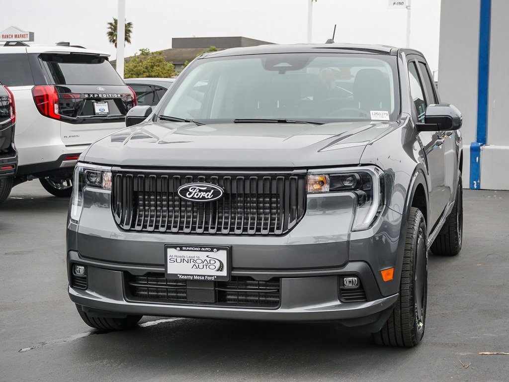 2025 Ford Maverick photo 3