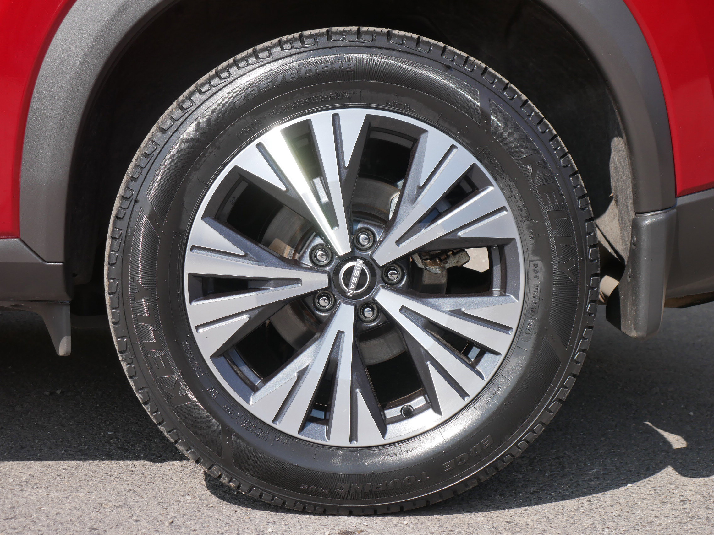 2023 Nissan Rogue SV photo 2