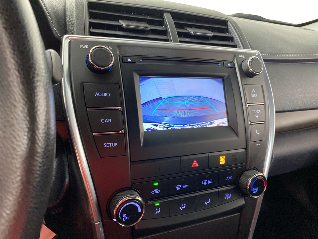 2017 Toyota Camry LE photo 4