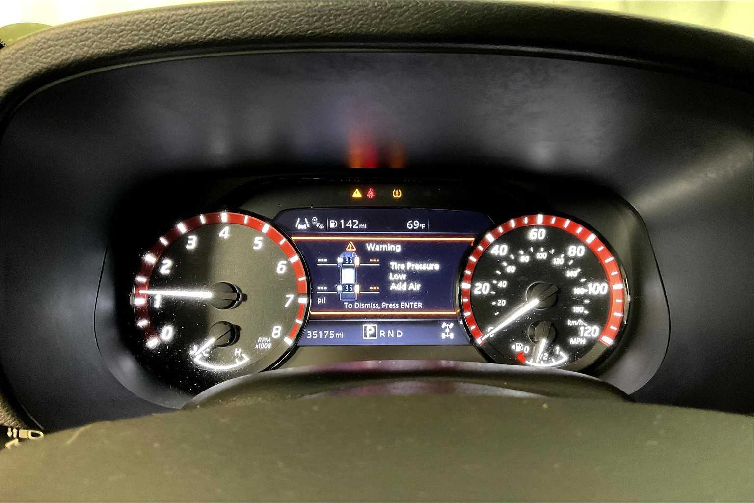 2022 Nissan Frontier PRO-4X photo 23