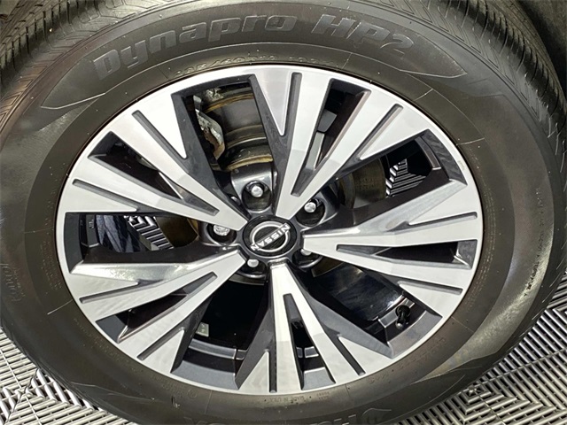 2022 Nissan Rogue SV photo 20