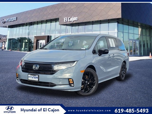 2023 Honda Odyssey SPORT's photo