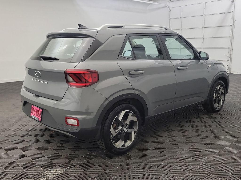 2021 Hyundai Venue SEL Denim photo 6