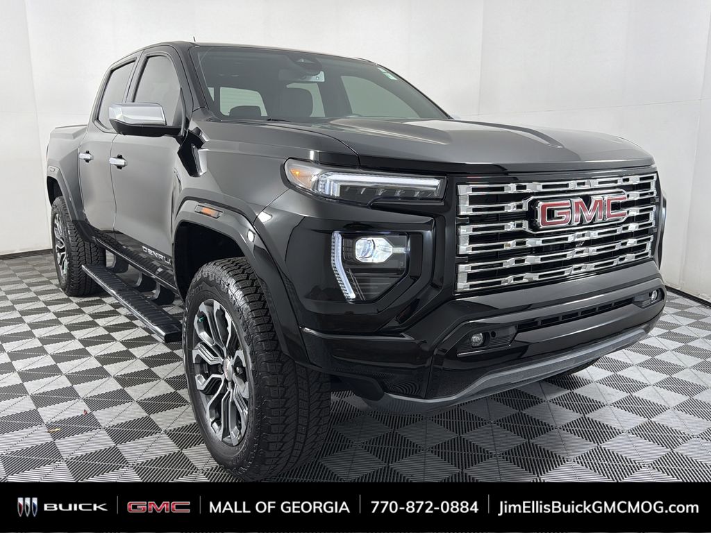 2024 GMC Canyon Denali's photo