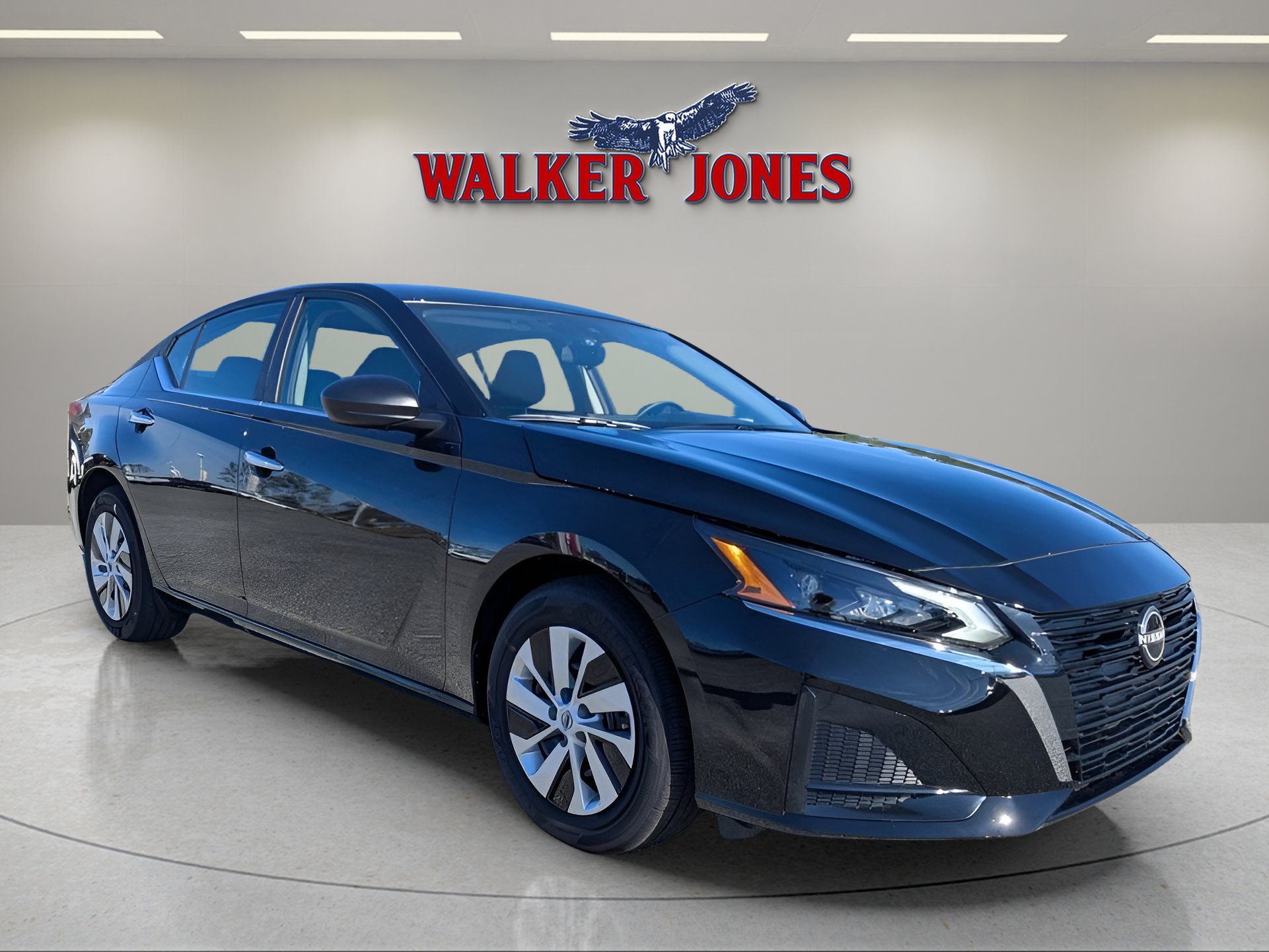 2025 Nissan Altima S's photo