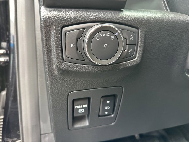 2019 Ford Expedition Limited photo 28