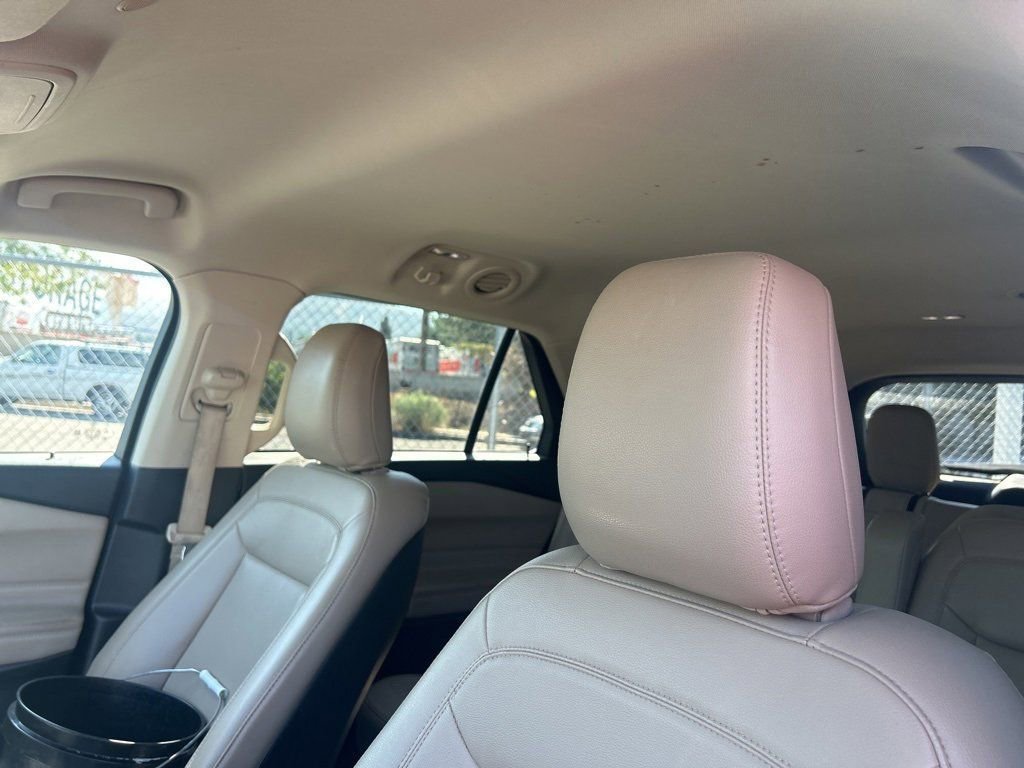 2020 Ford Explorer XLT photo 16