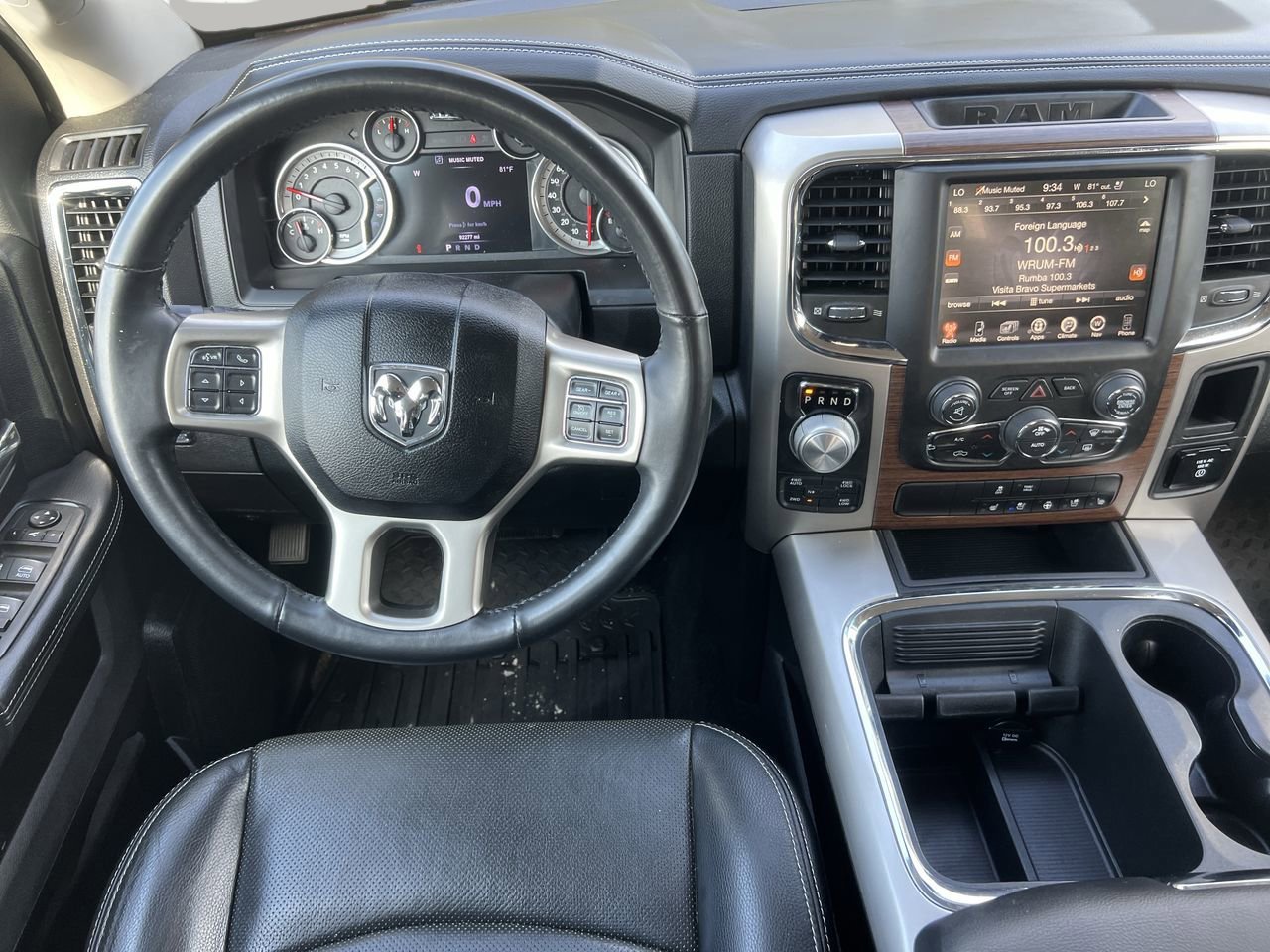 2017 Ram 1500 Laramie photo 8