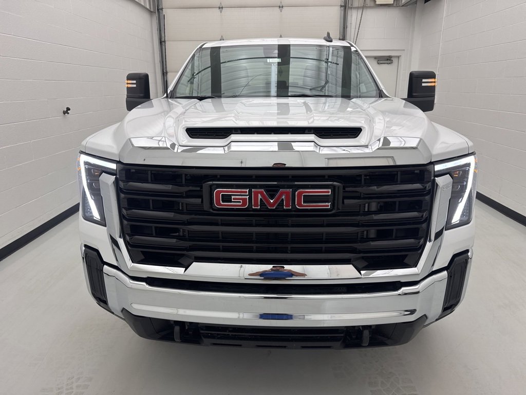 2026 Gmc Sierra 2500 HD Pro photo 2