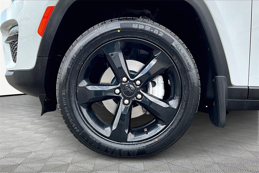 Image 9 of Pre-Owned 2023 Jeep Grand Cherokee Limited