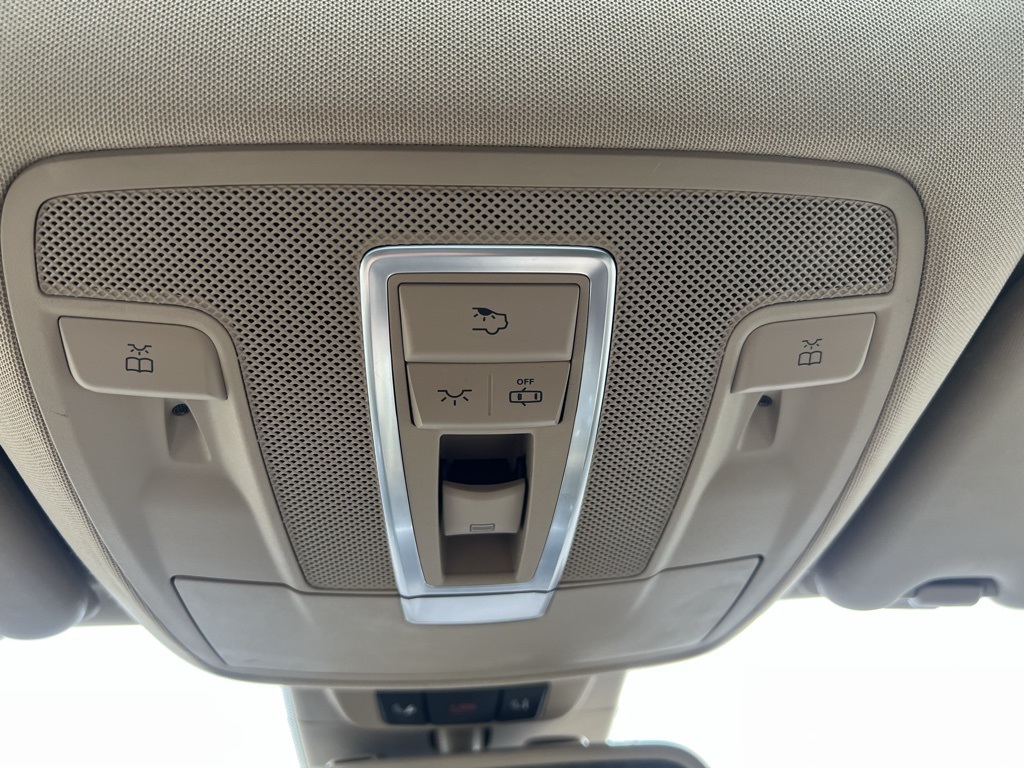 2015 Mercedes Benz ML 350 4MATIC photo 32