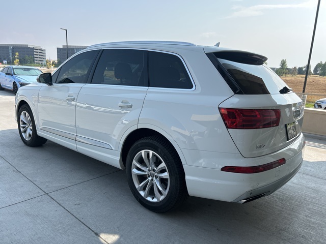 2019 Audi Q7 55 Premium Plus photo 3