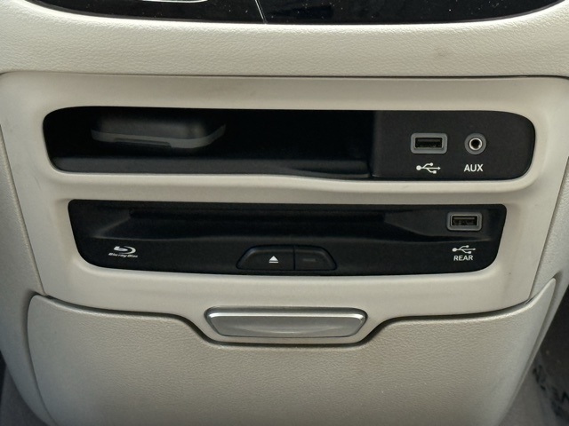 2018 Chrysler Pacifica Touring Plus photo 30