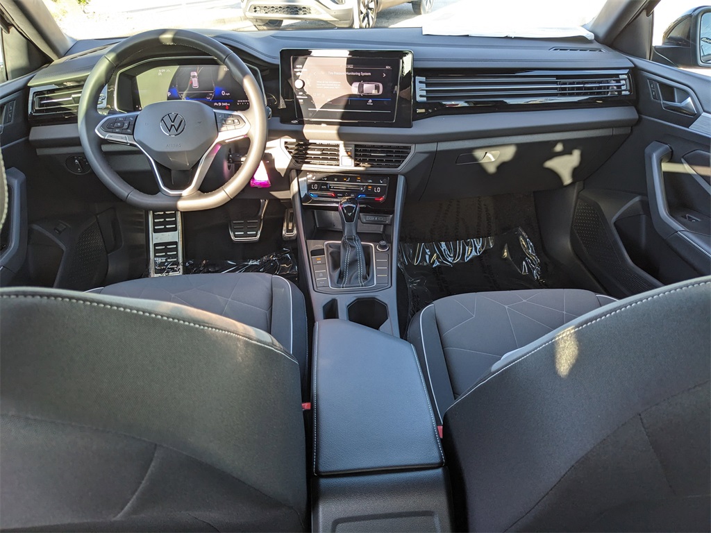 2025 Volkswagen Jetta 1.5T Sport photo 11