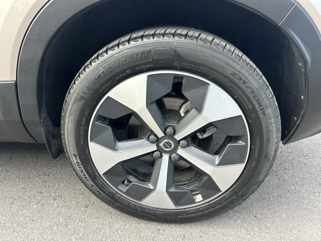 2023 Volvo XC40 Plus photo 8