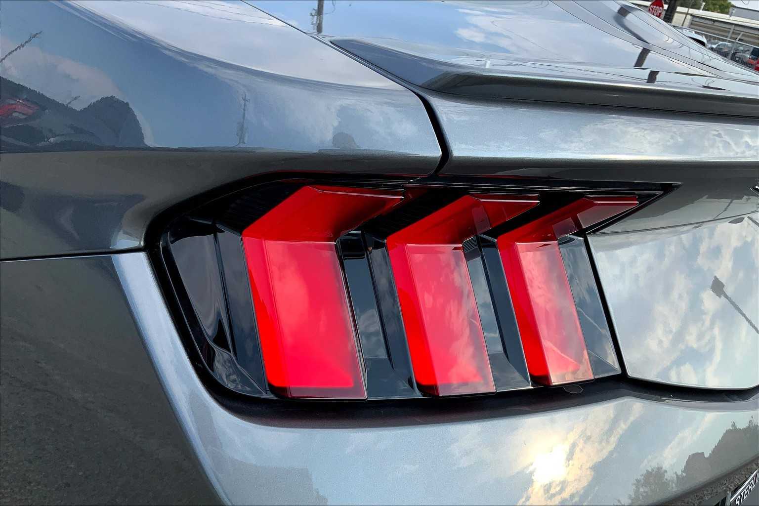 2024 Ford Mustang EcoBoost Premium photo 25