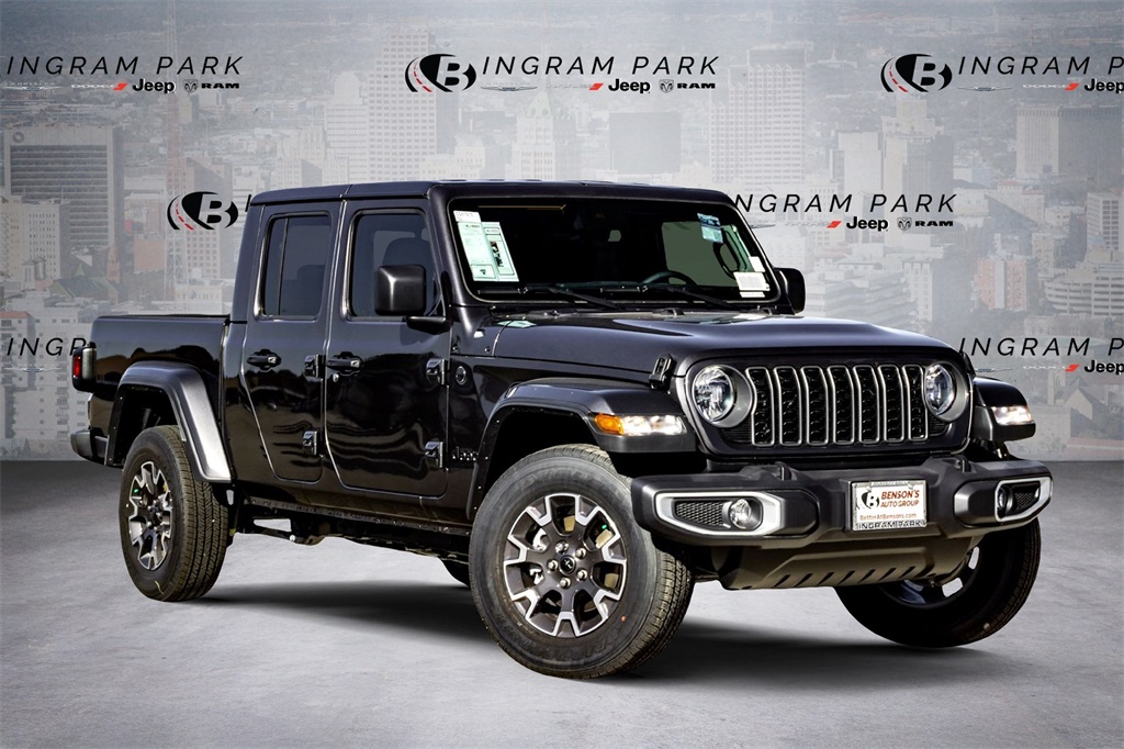 2025 Jeep Gladiator Sport S's photo