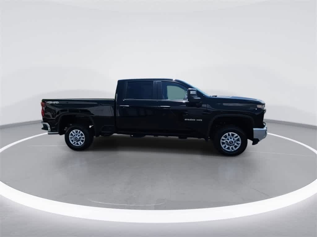 2025 Chevrolet Silverado 2500HD photo 9
