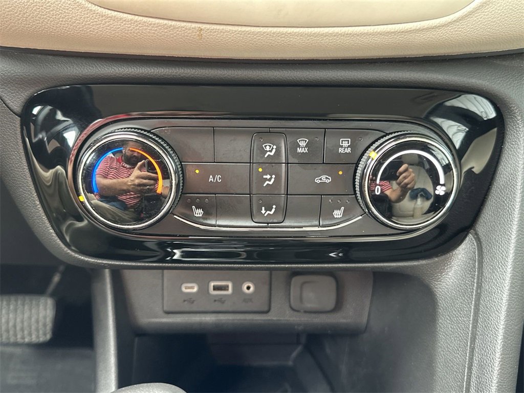 2022 Buick Encore GX Preferred photo 9