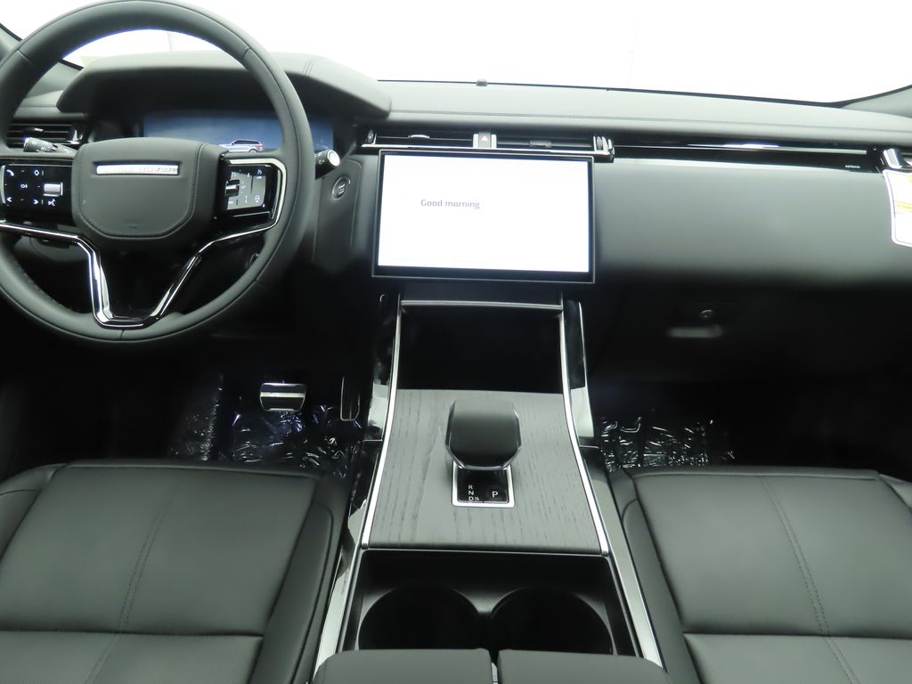 2026 Land Rover Range Rover Velar SE photo 12