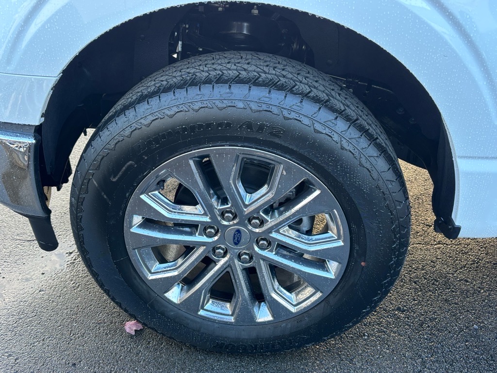 2025 Ford F-150 Lariat photo 4