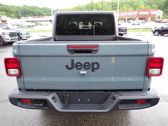 2025 Jeep Gladiator Sport S photo 4