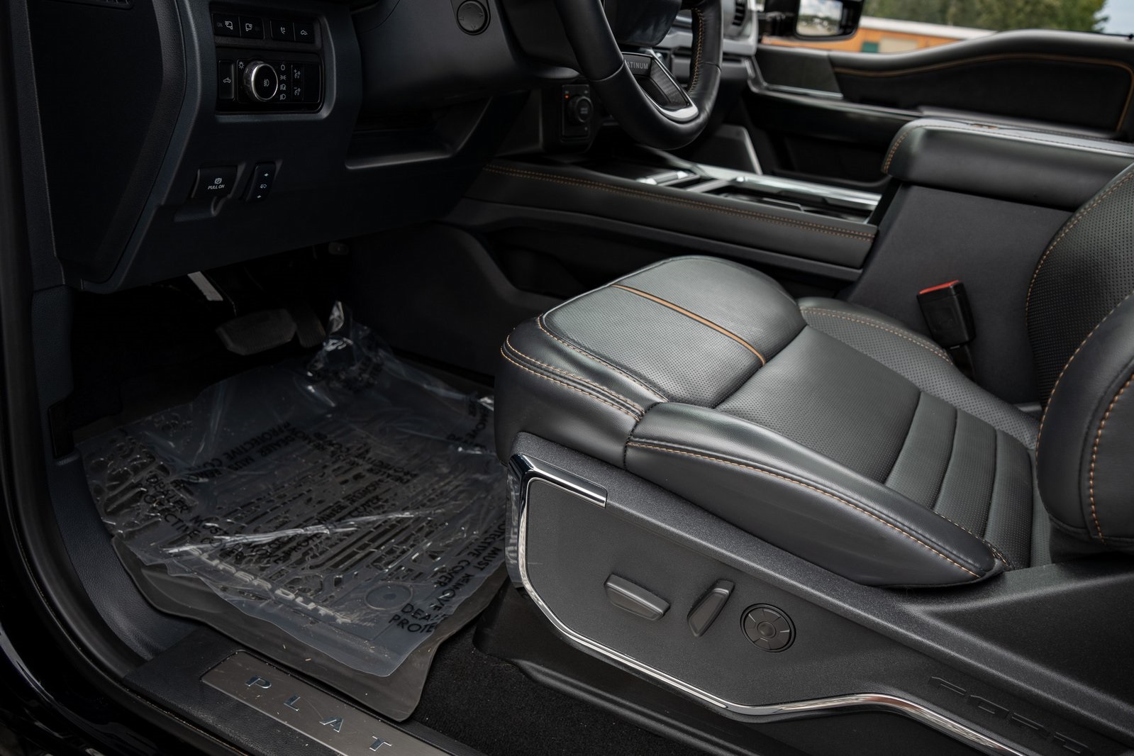 2024 Ford F-450 photo 29