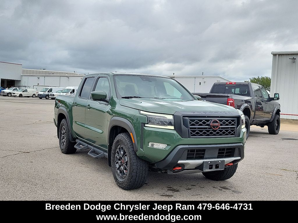 2024 Nissan Frontier PRO-4X's photo