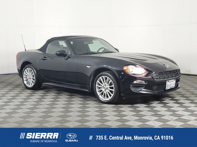 2017 FIAT 124 Spider Classica's photo