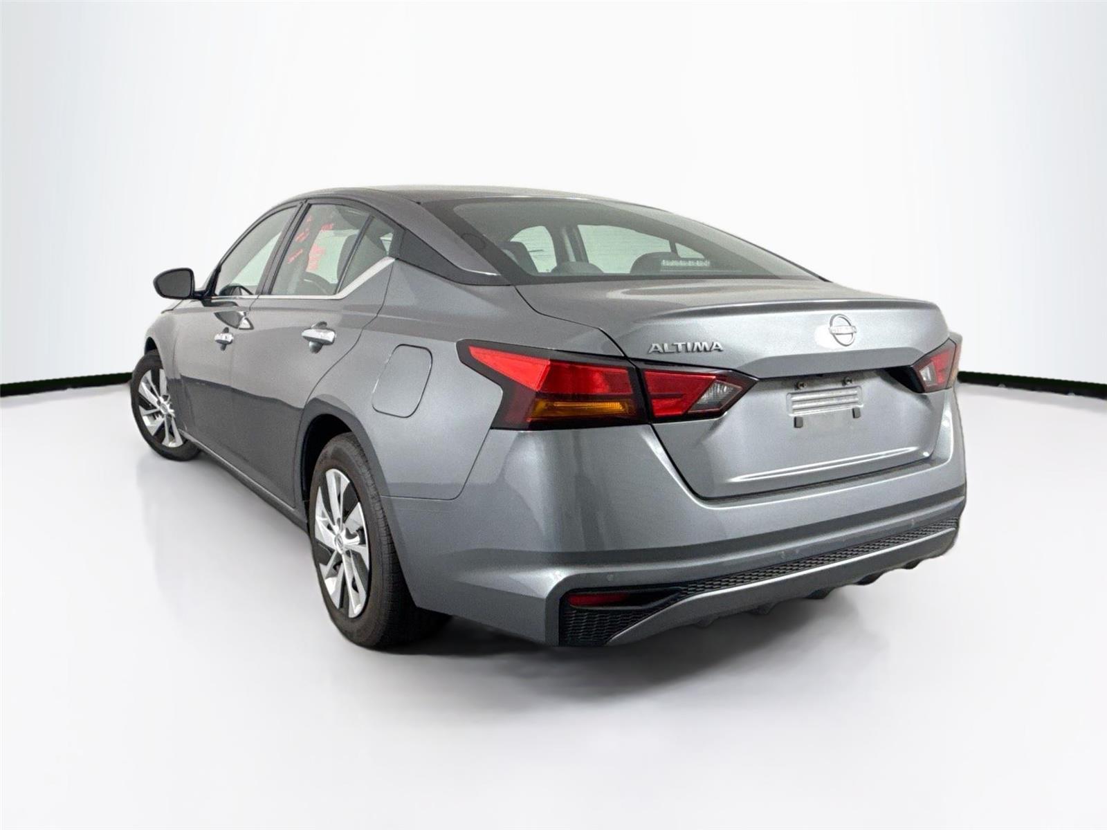 2023 Nissan Altima 2.5 S photo 6