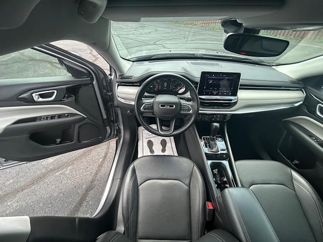 2022 Jeep Compass Limited photo 37