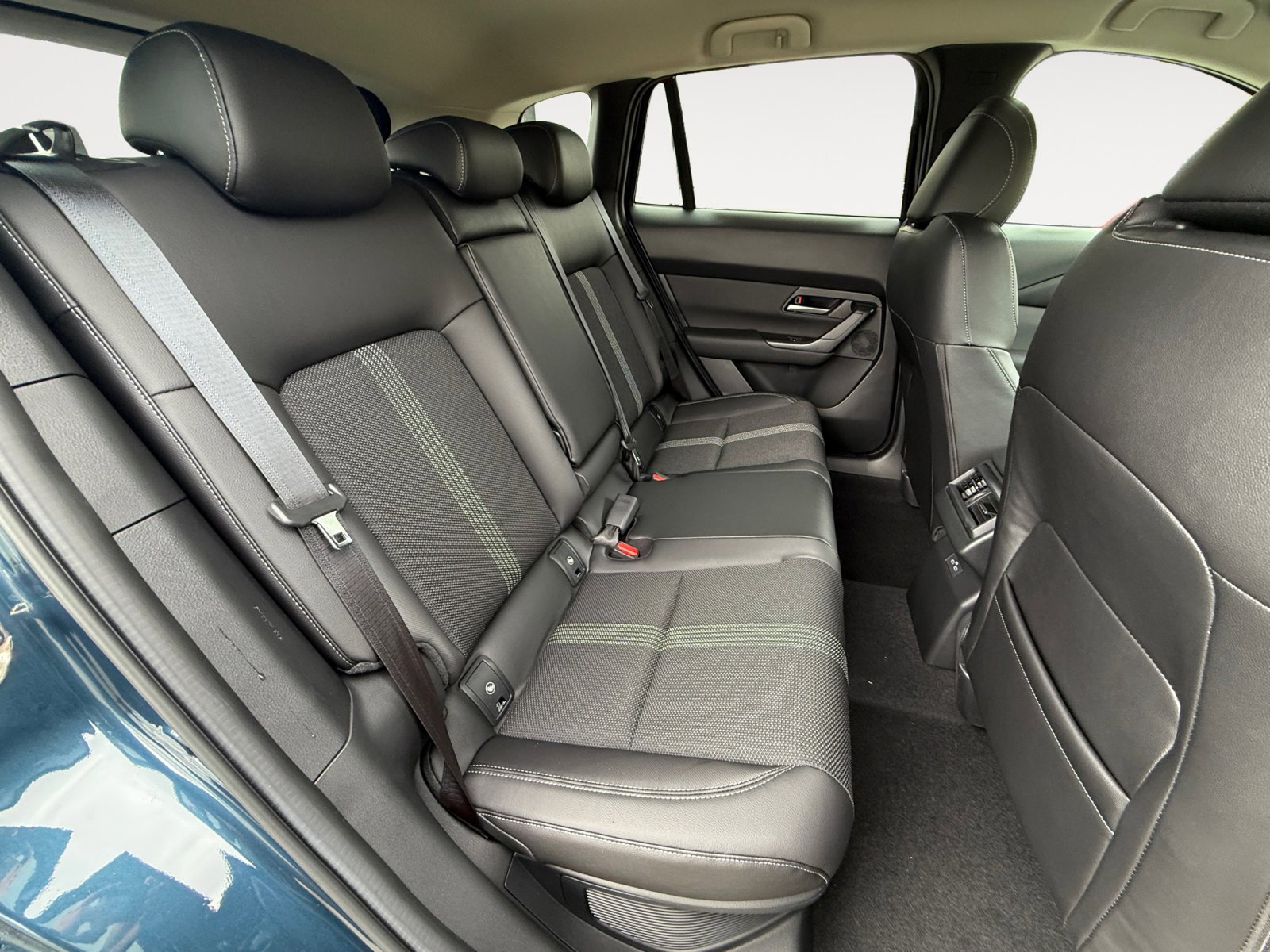 2025 Mazda CX-50 Preferred photo 18