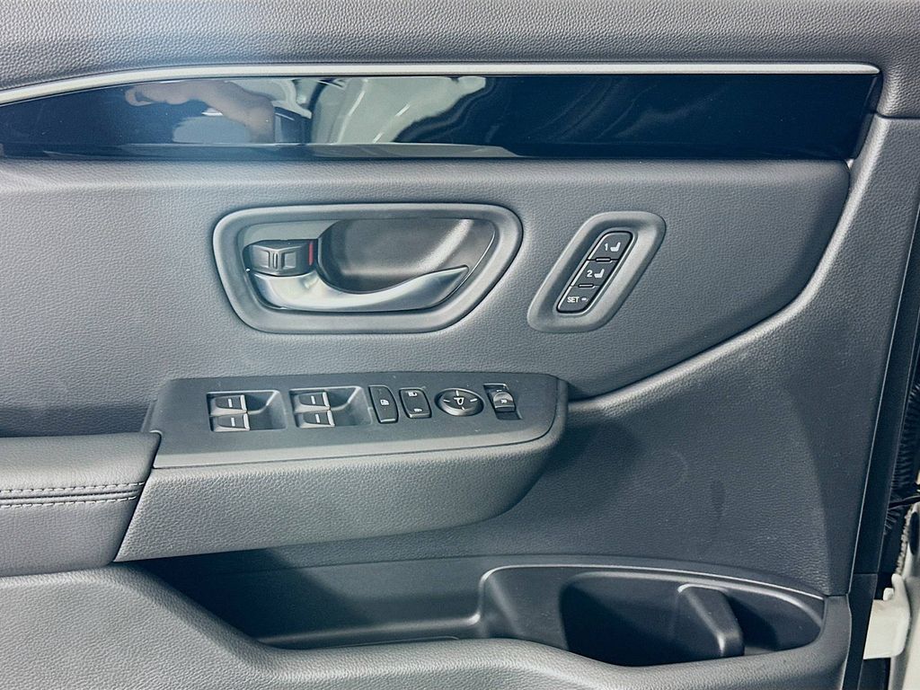 2025 Honda Pilot EX-L photo 17