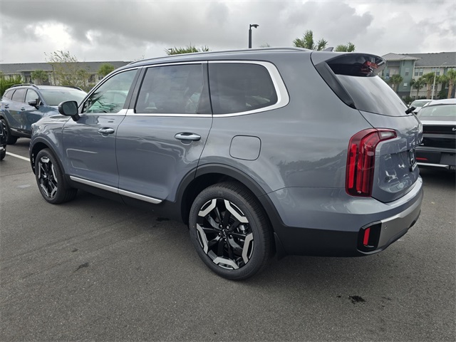 2025 Kia Telluride S photo 4