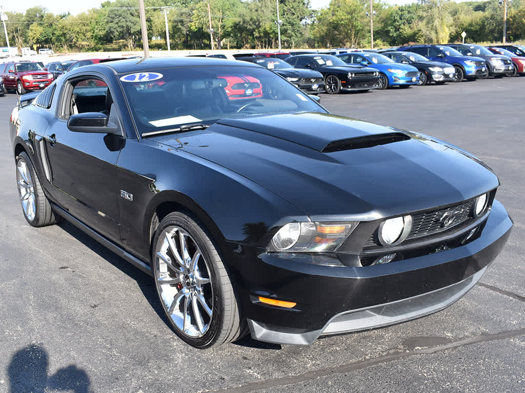 2012 Ford Mustang GT Premium photo 11