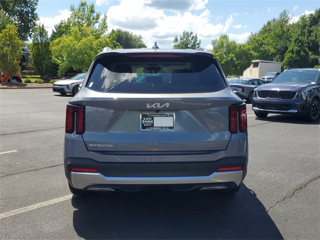 2025 Kia Sorento S photo 2