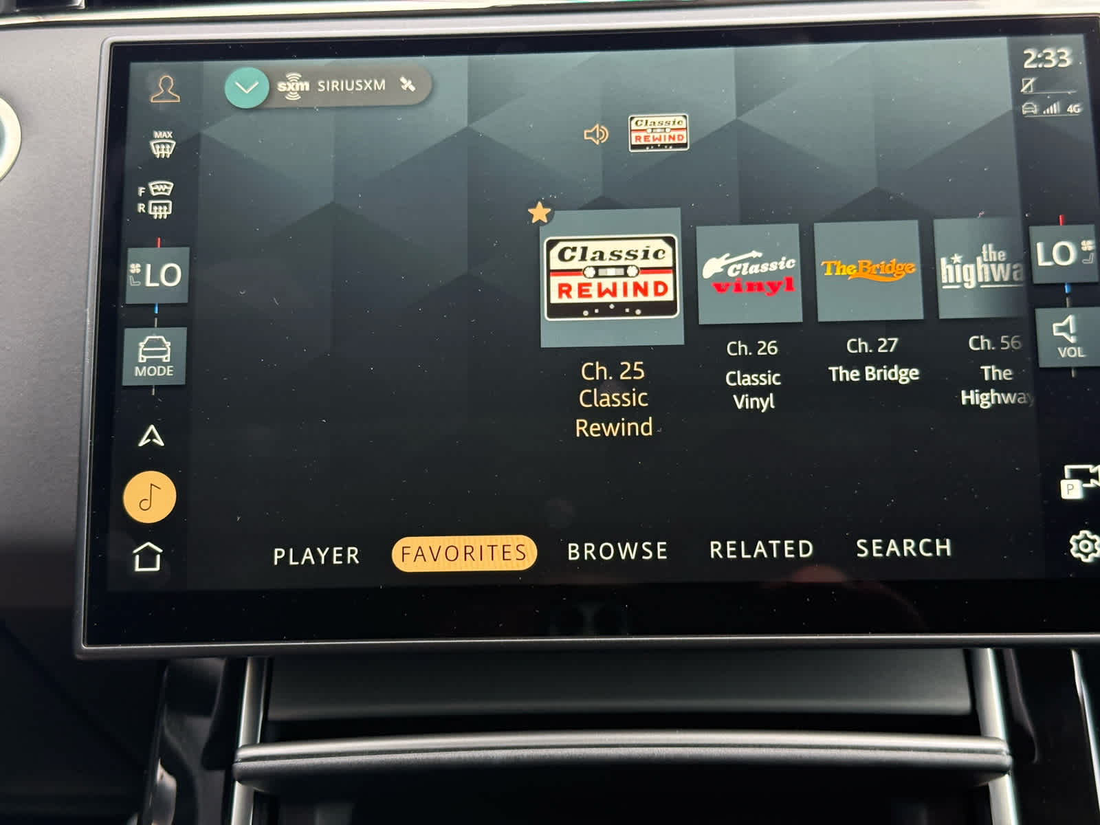 2024 Land Rover Range Rover Evoque Dynamic SE photo 15