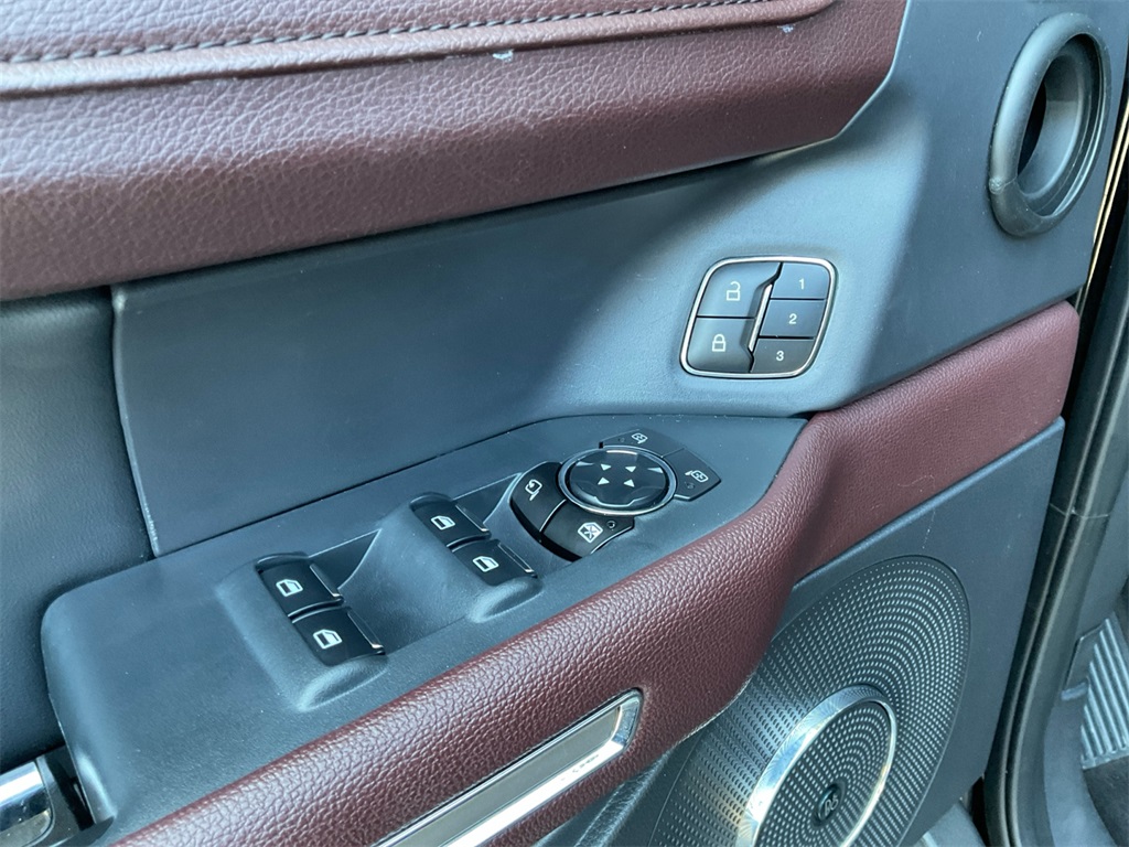 2023 Ford Expedition Limited photo 29