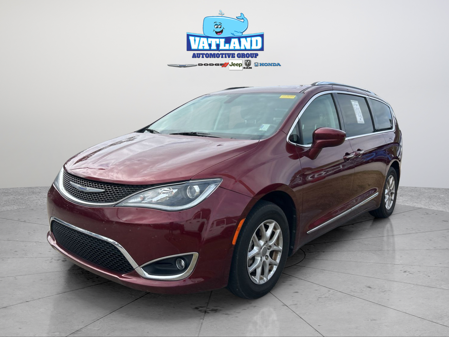 2020 Chrysler Pacifica Touring L's photo