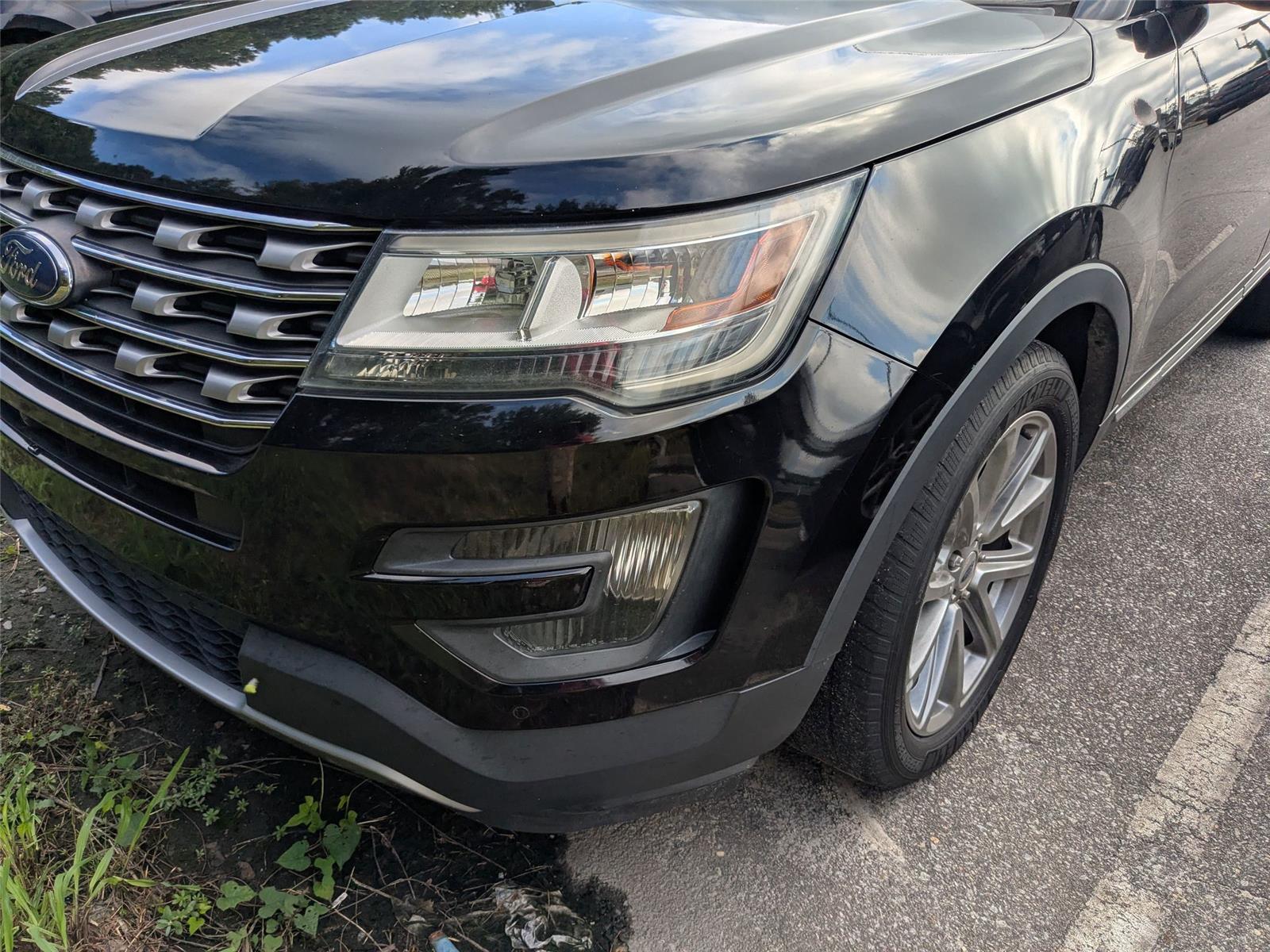 2016 Ford Explorer Limited photo 3